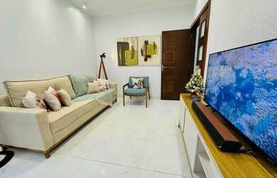 Imagem: A casa possui 3 Dormitórios, 1 Banheiro e está localizado