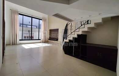 Imagem 7: Recanto do Lago casa com 3 dormitórios e área de lazer com piscina