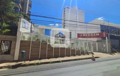 Imagem: O depósito possui 5 Vagas na garagem, 580m² de Área, Imóvel