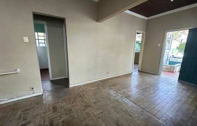 Imagem 14: Casa no Mosela Beira de Rua 100% Plana