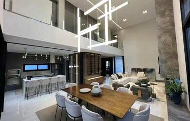 Imagem: A casa em condomínio possui 3 Dormitórios, 5 Banheiros, 3