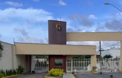 Imagem: A casa em condomínio possui 5 Dormitórios, 5 Banheiros e 4