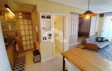 Imagem: O apartamento possui 1 Dormitório, 1 Banheiro, 1 Vaga na garagem