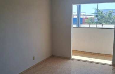 Imagem: O apartamento possui 2 Dormitórios, 1 Banheiro, 2 Vagas na