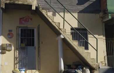 Imagem: A casa possui 4 Dormitórios, 3 Banheiros e está localizado