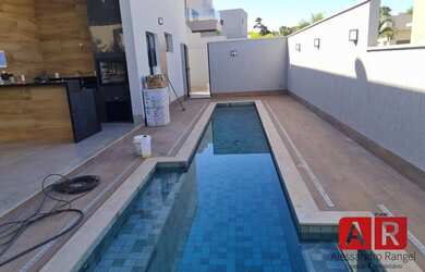 Imagem: A casa em condomínio possui 4 Dormitórios, 4 Banheiros, 3