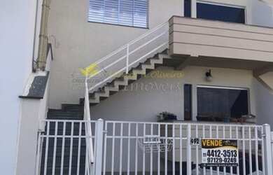 Imagem: A casa possui 3 Dormitórios, 1 Banheiro, 1 Vaga na garagem