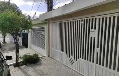 Imagem: A casa possui 2 Dormitórios, 1 Banheiro e está localizado