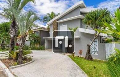 Imagem: A casa em condomínio possui 4 Dormitórios, 5 Banheiros, 5