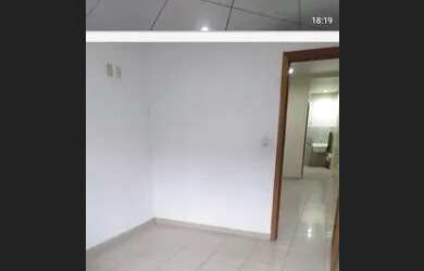 Imagem: A casa possui 2 Dormitórios, 2 Banheiros e está localizado