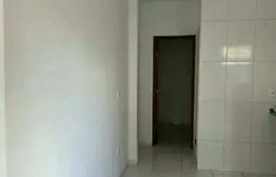 Imagem: A casa possui 2 Dormitórios, 2 Banheiros, 1 Vaga na garagem