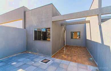 Imagem: A casa possui 2 Dormitórios, 1 Banheiro, 1 Vaga na garagem