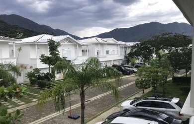 Imagem: A casa em condomínio possui 3 Dormitórios, 3 Banheiros, 3