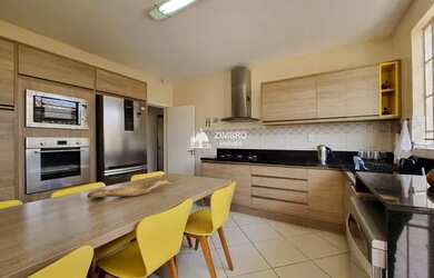 Imagem 7: Casa Alto Padrão para venda na Avenida Fernando Ferrari em Santa Maria