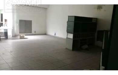 Imagem: O depósito possui 342m² de Área e está localizado em Jardim