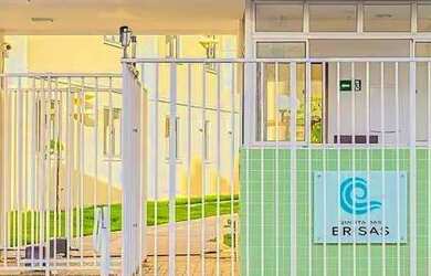 Imagem: O apartamento possui 2 Dormitórios, 1 Banheiro, 1 Vaga na garagem