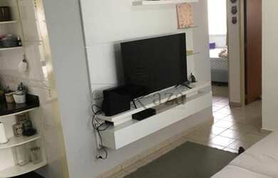 Imagem: O apartamento possui 2 Dormitórios, 1 Banheiro, 1 Vaga na garagem