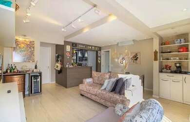 Imagem: O apartamento possui 2 Dormitórios, 2 Banheiros, 1 Vaga na