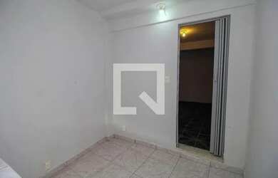 Imagem: A casa possui 1 Dormitório, 1 Banheiro, 30m² de Área e está