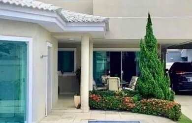 Imagem: A casa em condomínio possui 4 Dormitórios, 5 Banheiros, 3