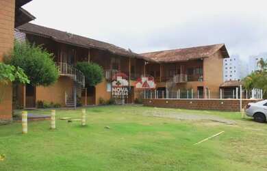 Imagem: O apartamento possui 3 Dormitórios, 1 Banheiro, 2 Vagas na