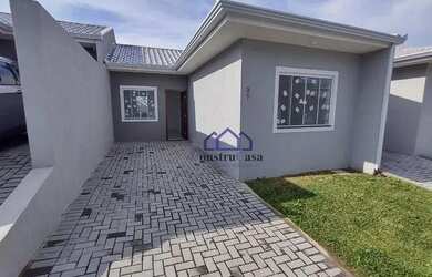 Imagem: A casa possui 2 Dormitórios, 1 Banheiro, 1 Vaga na garagem