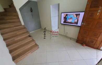 Imagem: A casa possui 2 Dormitórios, 1 Banheiro, 2 Vagas na garagem