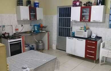 Imagem 2: VENDE-SE CASA DE ANDAR COM 3 CASAS NO TERRENO