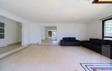 Imagem 4: Apartamento de 240 m² com luz natural, planta generosa e privacidade...