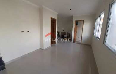 Imagem: A casa possui 2 Dormitórios, 3 Banheiros, 2 Vagas na garagem