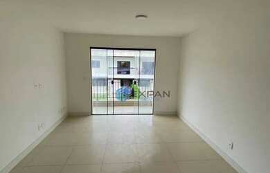 Imagem: A casa em condomínio possui 4 Dormitórios, 5 Banheiros, 2