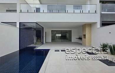 Imagem: A casa em condomínio possui 3 Dormitórios, 5 Banheiros, 2