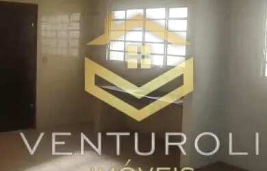 Imagem: A casa possui 3 Dormitórios, 3 Banheiros, 4 Vagas na garagem