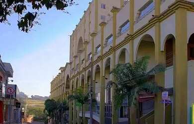 Imagem: O depósito possui 5 Vagas na garagem, 12.131m² de Área e