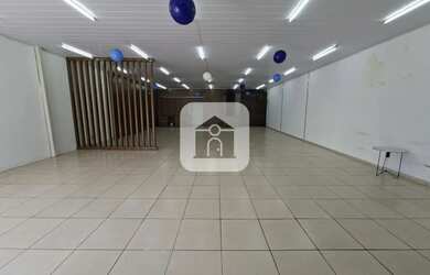 Imagem: O depósito possui 200m² de Área e está localizado em Centro