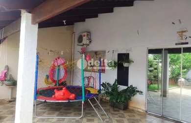 Imagem 5: Casa residencial disponível para venda no bairro Jardim Ipanema em Uberlândia-MG