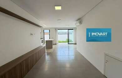 Imagem: A casa em condomínio possui 3 Dormitórios, 4 Banheiros, 2