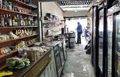 Imagem: O depósito e está localizado em São Caetano, Betim à venda