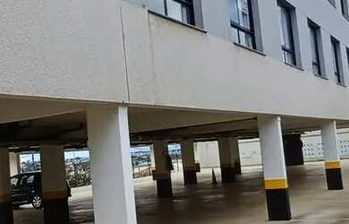 Imagem: O apartamento possui 1 Dormitório, 1 Banheiro, 1 Vaga na garagem