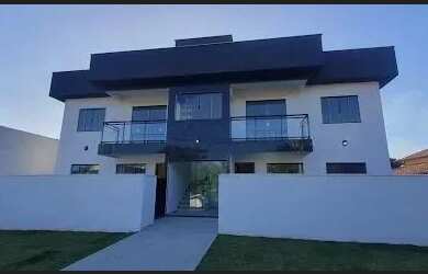 Imagem: A casa possui 2 Dormitórios, 2 Banheiros, 1 Vaga na garagem