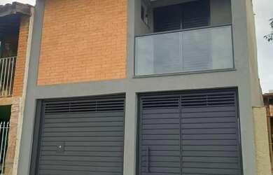 Imagem 2: Casa à venda em Atibaia. Varanda, Imóvel novo, 135m² de Áreae2 Vagas...