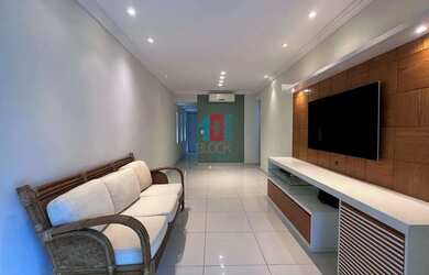 Imagem: O apartamento possui 3 Dormitórios, 1 Banheiro, 1 Vaga na garagem