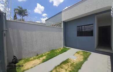 Imagem: A casa possui 2 Dormitórios, 2 Banheiros, 1 Vaga na garagem