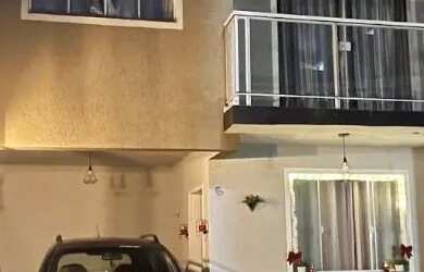 Imagem: A casa em condomínio possui 3 Dormitórios, 3 Banheiros, 1