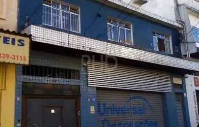 Imagem: O depósito possui 2 Vagas na garagem, 900m² de Área e está