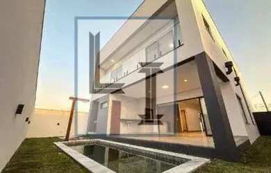 Imagem: A casa em condomínio possui 4 Dormitórios, 5 Banheiros, 2