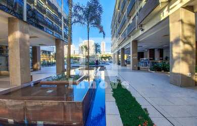 Imagem: O depósito possui 3 Vagas na garagem, 81m² de Área e está