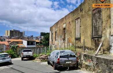 Imagem: O terreno possui 275m² de Área e está localizado em Barbalho