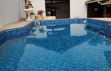 Imagem: A casa possui 3 Dormitórios, 1 Vaga na garagem e está localizado