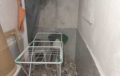 Imagem: A casa possui 1 Dormitório, 1 Banheiro e está localizado